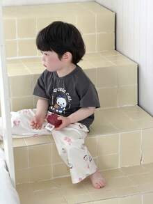 DAZY 2件套幼儿男童卡通印花圆领T恤和裤子家居服套装 - 灰色 - 查看 8