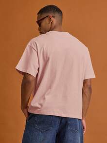 Musero Men Oversized Letter Front Chest Print Short Sleeve T-Shirt Summer Spring Vacation Holiday - Baby Pink - View 2