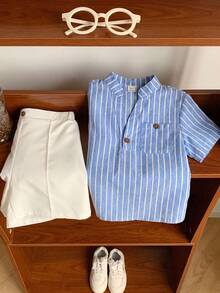 SHEIN LMoss Kids 男童夏季休闲度假及日常通勤条纹印花V领短袖上衣和前缝短裤套装 - 彩色 - 查看 7