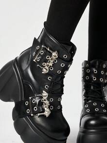 ROMWE Grunge Punk Giày sandal cao gót nữ 2026, bốt cao gót siêu nhỏ, bốt cưỡi ngựa nữ mùa xuân và mùa thu, bốt cao gót kiểu tàu hỏa, bốt cổ thấp chống thấm nước bằng da PU màu tối, khóa thắt lưng kiểu Y2K - màu đen - Xem 4