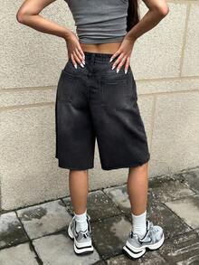 SHEIN EZwear 女士时尚百搭口袋纽扣毛边牛仔短裤 - 黑色 - 查看 2