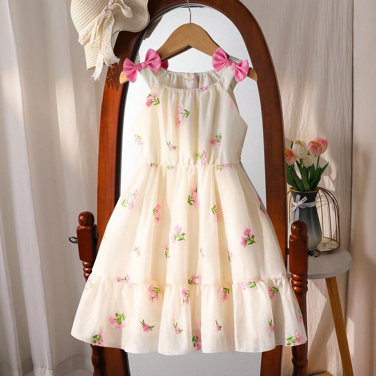 Vestido midi con tirantes de espagueti, dulce para niña, adecuado para fiestas, reuniones y diversas ocasiones, que muestra un estilo lujoso y elegan