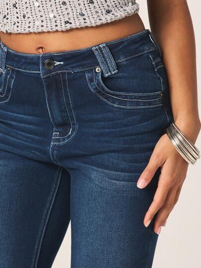 MISSGUIDED Women's Low Rise Flared Denim Jeans With Star Embroidery Detail Vintage Bootcut Bell Bottom Blue Casual Everyday