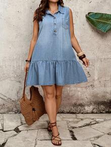 SHEIN EMERY ROSE CURVE 大码女式休闲无袖牛仔连衣裙，带纽扣半开襟和荷叶边下摆 - 藍色 - 查看 3
