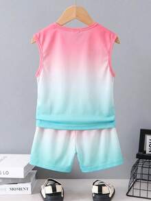 SHEIN Bộ đồ thể thao 2 món cho trẻ em: áo thun không tay và quần short in hình dễ thương, nền đen với họa tiết mặt cười, thích hợp cho các hoạt động thể thao mùa hè hoặc mặc thường ngày. - Nhiều màu - Xem 2