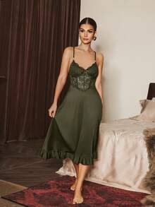 Slumberist 2pcs/Set Fishbone Design Waist Lace Camisole Nightgown + Floral Trim Wide Sleeve Mesh Robe - Army Green - View 5