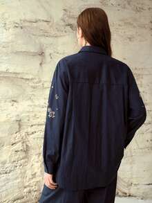 MOTF PREMIUM KEMEJA LENGAN PANJANG WANITA MODEL LONGGAR DENGAN KERAH LIPAT, MUSIM SEMI/PANAS - Navy Blue - View 5