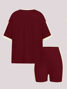 Conjunto de camiseta de manga corta holgada de cuello redondo y mallas tipo shorts ajustados para niña preadolescente, con estampado de mini lazos y rayas de contraste en rojo, de estilo minimalista y cómodo, adecuado para uso diario, estilo callejero, salidas, hogar, vacaciones, deportes, regreso a clases, primavera y verano - Blanco - Ver 3