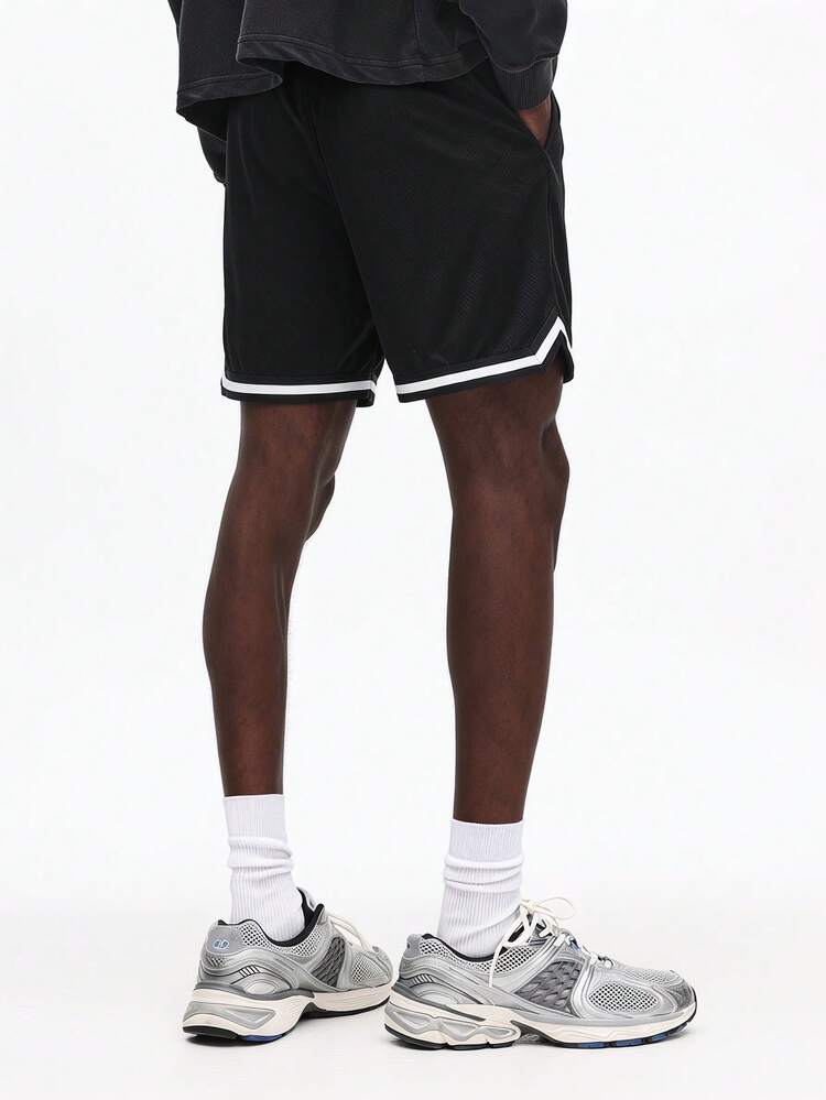 Pantaloncini da basket leggeri con bordino bianco, vita con coulisse, casual estivo, in rete, fodera in in rete, pantaloncini sportivi