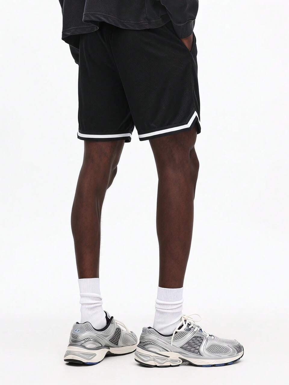 Pantalones cortos de baloncesto ligeros con ribete de rayas blancas, cintura con cordón, verano casual, malla forrada, pantalones cortos deportivos