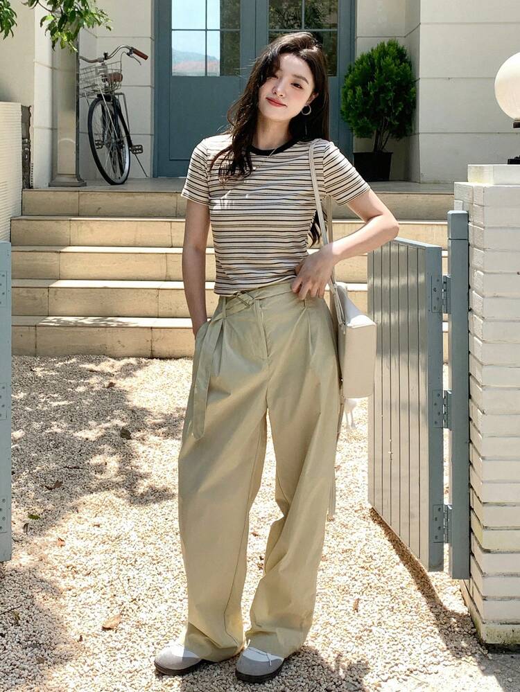 Women's Round Neck Striped Casual Versatile Daily Wear Short Sleeve T-Shirt