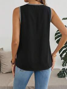 EMERY ROSE Shell Flower Embroidered Plus Size V-Neck Sleeveless Shirt, Suitable For Summer - Multicolor - View 2