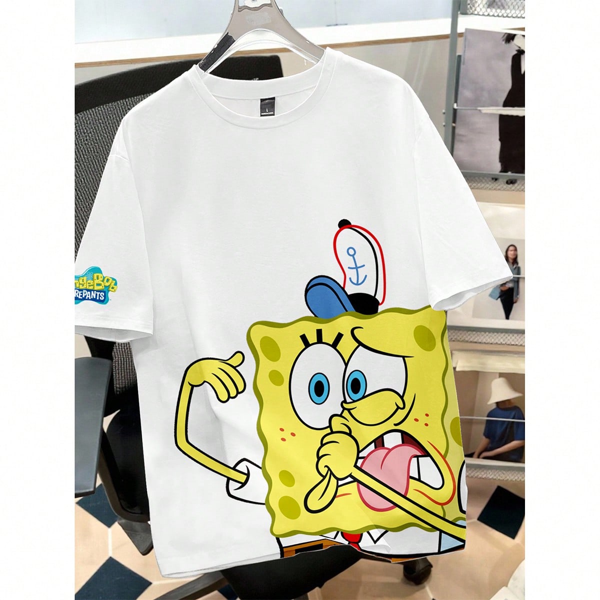 Camiseta casual de manga corta y cuello redondo con estampado de dibujos animados para hombres