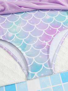 SHEIN Playful Pals 女童鱼鳞印花连体泳衣，网纱荷叶边下摆，简约时尚，速干舒适针织面料，适合游泳池、海滩、冲浪、度假、夏季旅行，随机印花 - 薄荷綠 - 查看 6