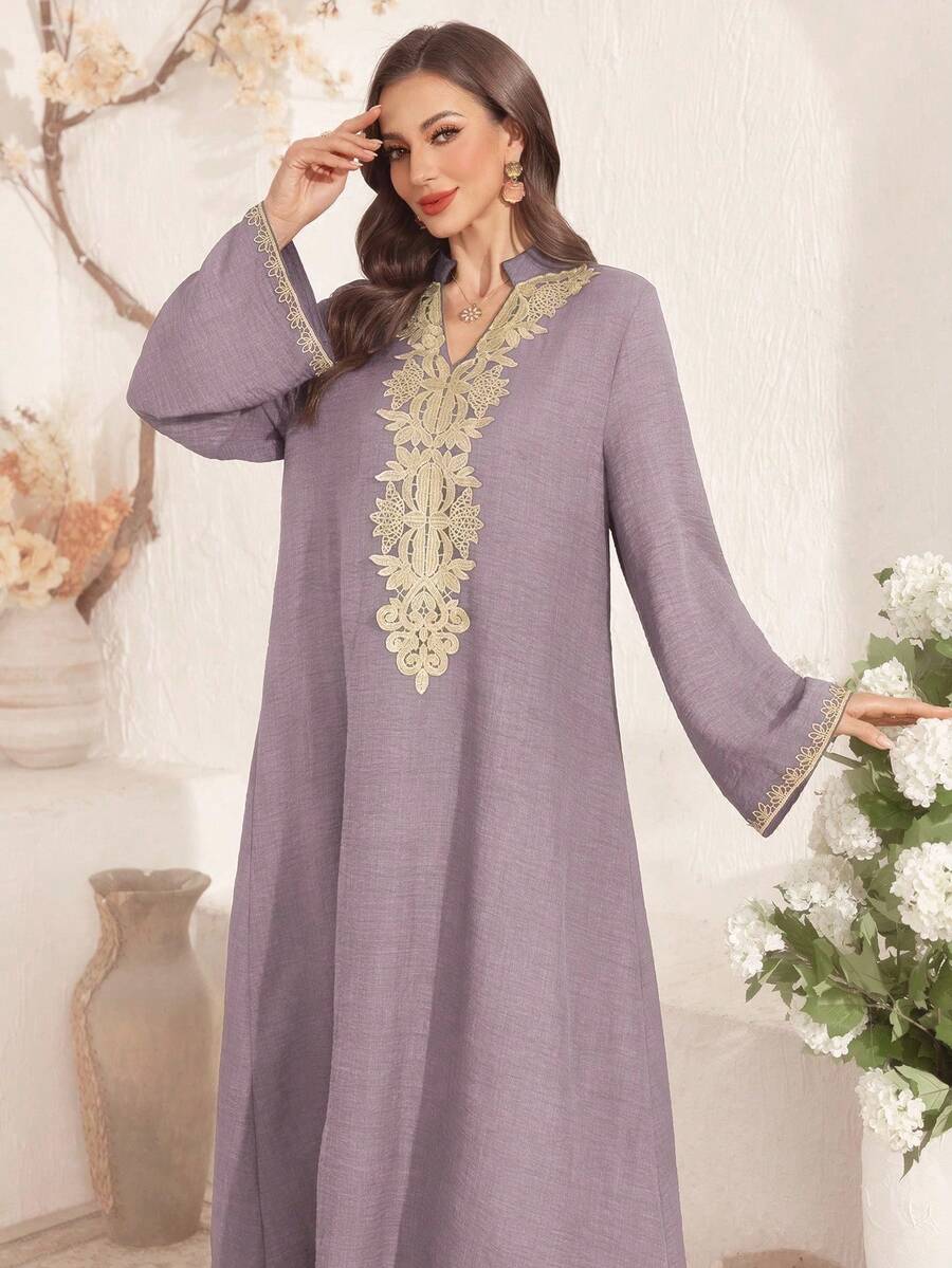 Al Najma Gaun Kerah Tegak dengan Bordir Motif Bunga, Gaya Elegan - Dusty Purple - View 1