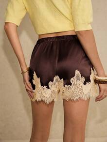 Poéselle Quần short nữ thanh lịch phối ren màu tương phản, thích hợp cho mùa hè. - Nhiều màu - Xem 7