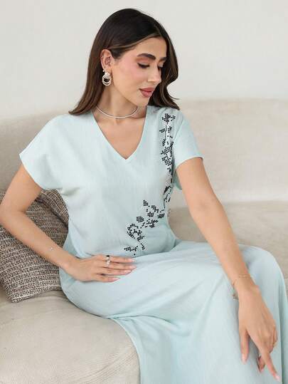 Al Najma Women's V-Neck Rhinestone Embellished Casual Party Arabic Style Dress