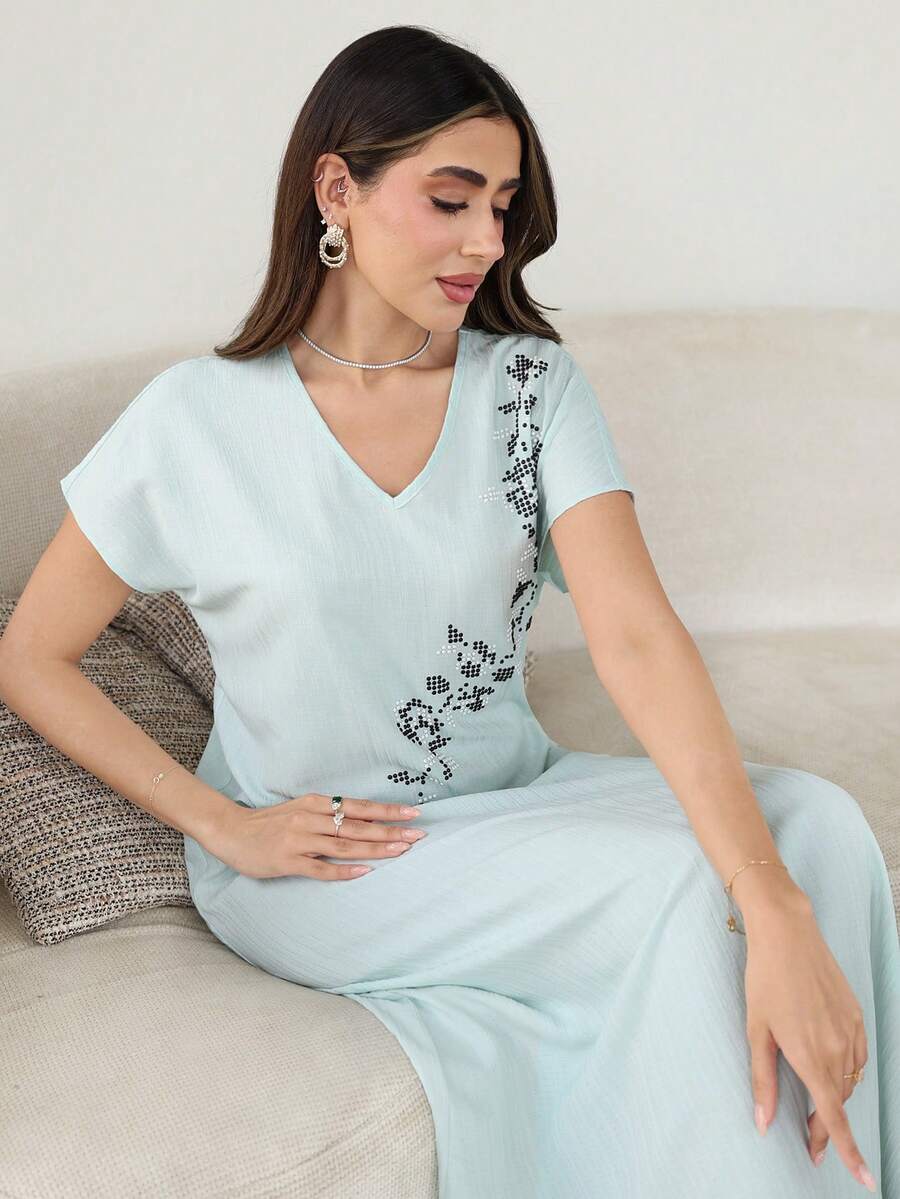 Al Najma 女士V领水钻装饰休闲派对阿拉伯风格连衣裙 - 藍色 - 查看 1