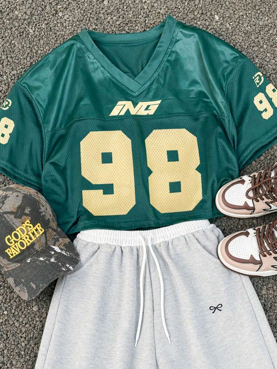 Áo crop top dáng rộng cổ chữ V màu xanh lá cây in chữ và số dành cho bé gái tuổi teen, áo thun thể thao, trang phục mùa xuân/hè cho bé gái, áo số cho bé gái, áo thun màu xanh lá cây phong cách Y2K cho bé gái - xanh quân đội - Xem 1