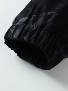 Manfinity Roghcode Chaqueta casual con cremallera y estampado total de manga larga para hombre, para el otoño - Gris Oscuro - Ver 4