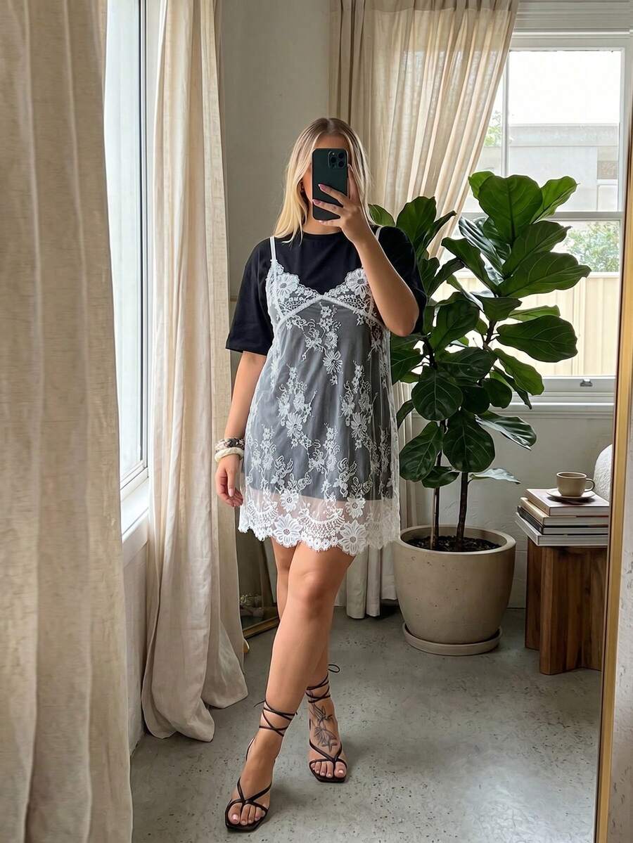 Auralis Nuevo vestido sexy de verano con tirantes de espagueti de encaje negro y ribete de pestañas de encaje & Camiseta holgada de manga corta con cuello redondo blanco / Conjunto casual de talla grande / Atuendo romántico casual para vacaciones