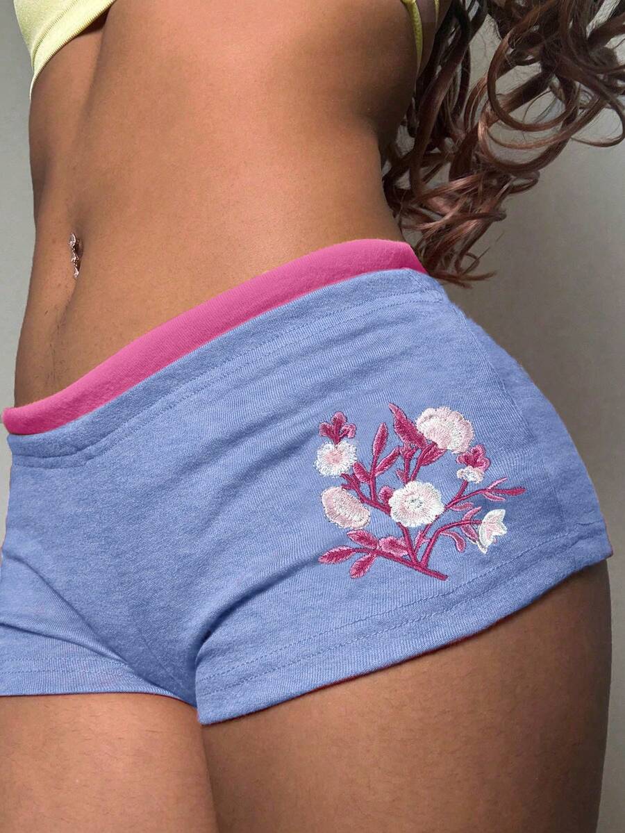 EgrlEra Tall Women Floral Embroidery Pattern Casual Versatile Daily Wear Shorts - Multicolor - View 1