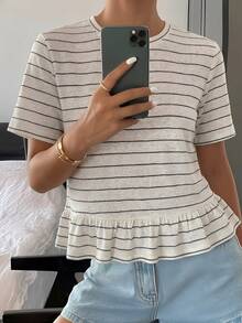 DAZY 女款純色圓領短袖拼接蕾絲飾邊休閒夏季上衣圖案T恤校園風 - 灰色 - 查看 3