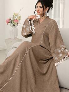 Al Najma Áo tunic dáng rộng, thoải mái, kiểu retro, thêu họa tiết tua rua ở tay áo và váy dài truyền thống dành cho nữ. - màu nâu - Xem 5