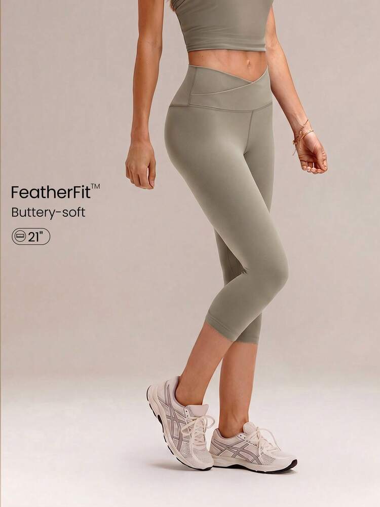 21" FeatherFit™ Crossover Waist Y-Shaped Butt Seam Cutie Capri Leggings Low Impact Yoga Pilates Studio Daily Spring Summer