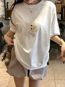 DAZY Women's Summer Round Neck Short Sleeve Loose Star Decor Casual T-Shirt - White - View 3