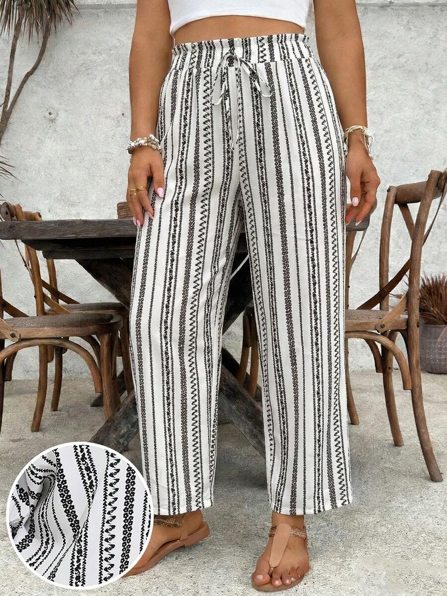 SHEIN VCAY Quần ống rộng kẻ sọc phong cách Bohemian dành cho nữ cỡ lớn, có dây rút ở eo và gấu quần xếp ly. - trắng - Xem 1