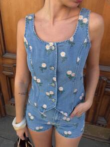 Livesso Bộ đồ nữ gồm áo vest một hàng cúc và quần short denim họa tiết hoa cúc. - Màu xanh lam - Xem 6