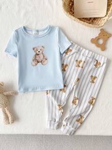SHEIN Bộ đồ mặc nhà 2 món cho bé trai, in hình gấu dễ thương, gồm áo ngắn tay và quần legging. - Màu Xám nhạt - Xem 1