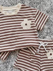 SHEIN Set estivo da bambina con maglietta a maniche corte a collo tondo a righe + pantaloncini - Castano - Visualizzare 7