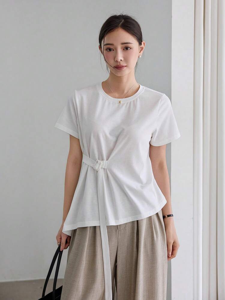 Women's Loose Waist Tie White Commuter T-Shirt