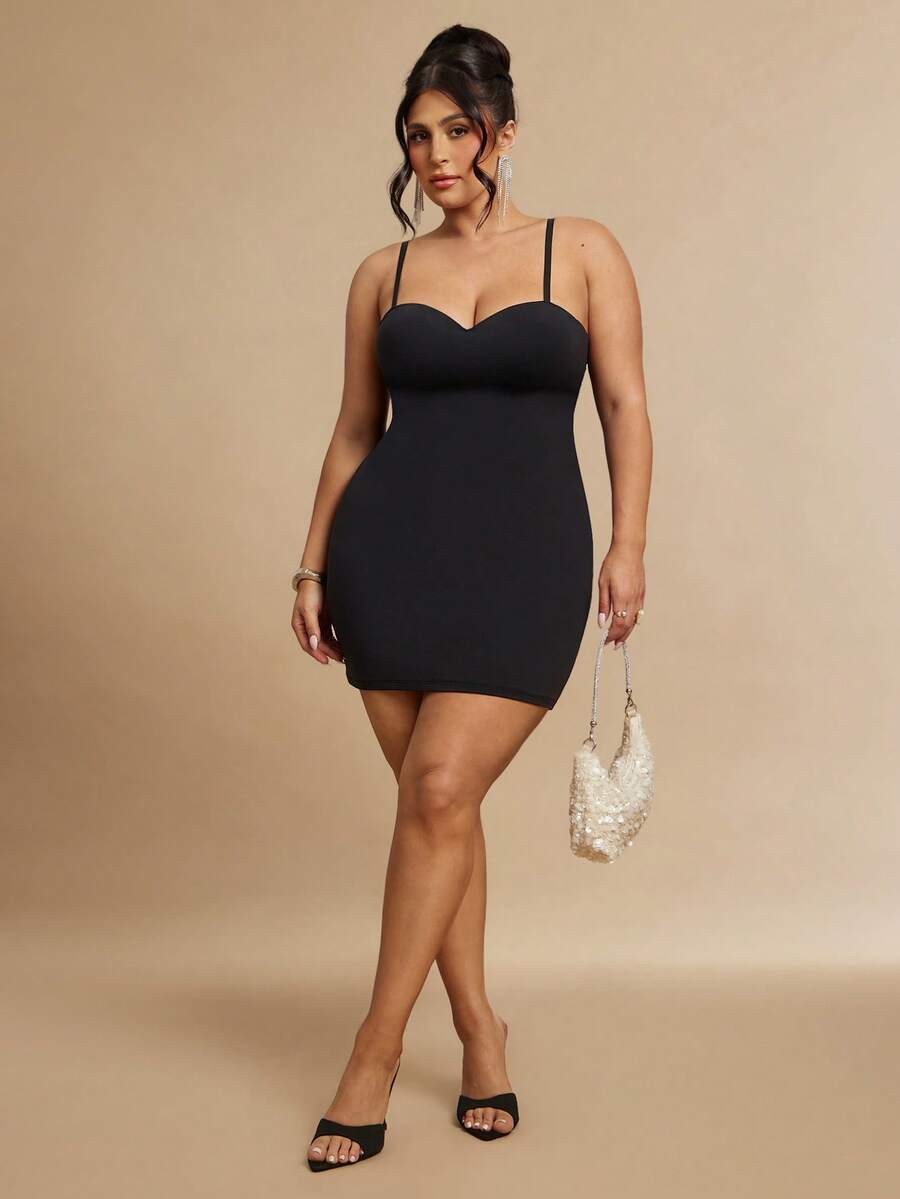 SHEIN BAE Đầm ôm sát cơ bản dành cho nữ cỡ lớn, kiểu dáng thanh lịch và gợi cảm, thuộc bộ sưu tập Xuân/Hè 2026.