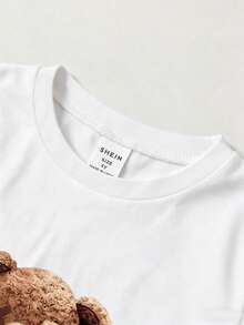 SHEIN Playful Pals 2件組男孩可愛卡通熊與字母印花白色T恤配對比條紋短褲，夏季休閒套裝，職業日、開學季穿搭 - 彩色 - 查看 5