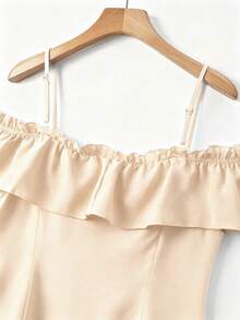 GlowEve CURVE Blusa elegante con volantes y hombros descubiertos para mujeres de talla grande - Albaricoque - Ver 5