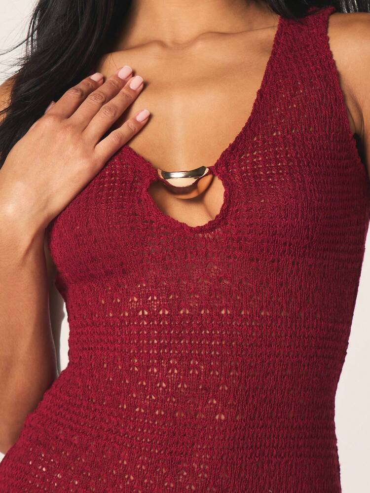 MISSGUIDED Women's Burgundy Crochet V-Neck Sleeveless Maxi Dress With Metal Ring Detail And High Side Split For Beach Vacation Summer Evening