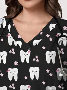 PopScrub Blusa de uniforme de bolsillo con estampado de dibujos animados de manga corta para mujer de talla grande - Multicolor - Ver 4