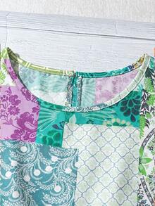 SHEIN LUNE CURVE Áo thun nữ cỡ lớn in họa tiết toàn thân, cổ tròn, kiểu dáng thường ngày, đa năng. - Nhiều màu - Xem 3