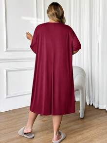 SHEIN CURVE+ 大码女式圆领字母卡通印花休闲派对连衣裙 - 酒紅色 - 查看 2