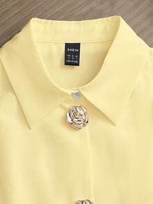 Franclia Pure White Sleeveless Vest, Draping Fabric Slim And Neat, A-Line Asymmetric Hem With Rose Gold Buttons, Creating Elegant Commuter And Urban Chic Style - Yellow - View 3