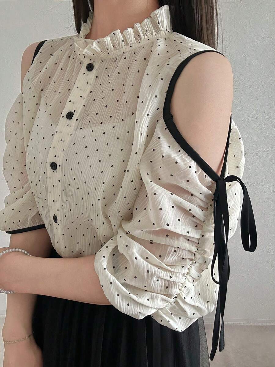FRIFUL Áo sơ mi nữ chấm bi trễ vai cài một hàng khuy - Màu be - Xem 1
