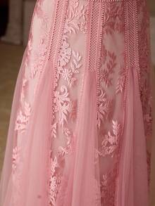 MOTF PREMIUM PLUS SIZE WOMEN'S LACE EMBROIDERED SPLICE FLORAL HEM ELEGANT PINK SLEEVELESS MID-LENGTH DRESS, SUITABLE FOR DATES IN SPRING/SUMMER - Pink - View 6
