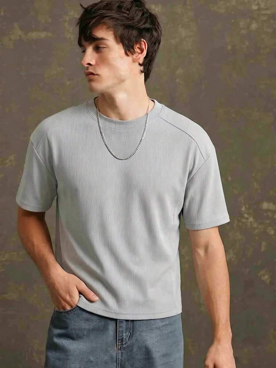 Manfinity RebelGame Men's Casual Solid Color Round Neck Short Sleeve T-Shirt - Black - View 1