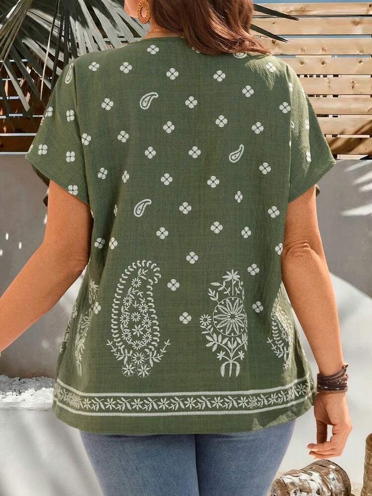Plus Size Women's Summer Casual Vacation Country Green Button  Floral Print Short Sleeve Blouse Top Shirt,Casual Holiday Style,Summer Outfits For Women ,Vacation Outfits Women ,Holiday Outfits For Women,Going Out Outfits, New Clothes,Simple And Fashionable For Everyday Wear,Suitable For Summer, Vacation, Daily Wear, Festival Outfits For Women,Country Concert Outfit,Beach Outfits For Women,Western Style,,Gifts For Mother,Boho  Top