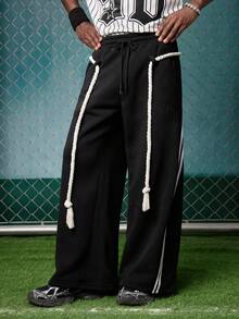 EVRINFINITE Quần jogger nam màu đen có sọc bên hông, dáng rộng, dây rút, kiểu dáng thường ngày, có tua rua. - màu đen - Xem 7