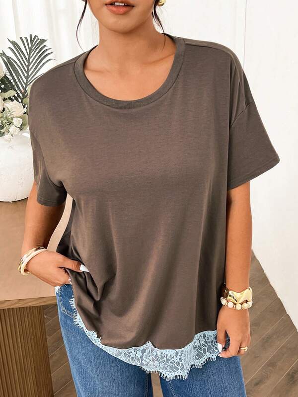 Lounesse Plus Size Women's Colorblock Round Neck T-Shirt, Daily Wear Lace Trim Patchwork Commuting Fashion T-Shirt