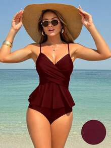 Swim Lushoire Conjunto de 2 piezas de tankini de traje de baño con parte superior triángulo y Bottom con volantes y cruz retorcida en color liso - Burdeos - Ver 6